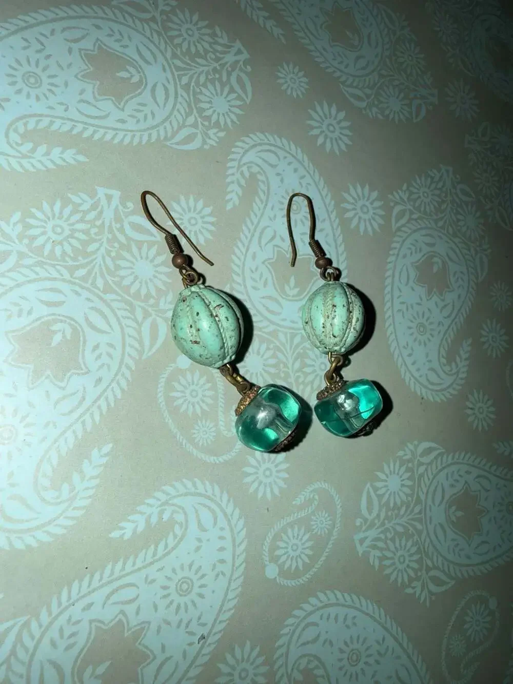 Japan Earthy Celadon French Vintage Crackle Bead Earrings ais... - Picture 11 of 12